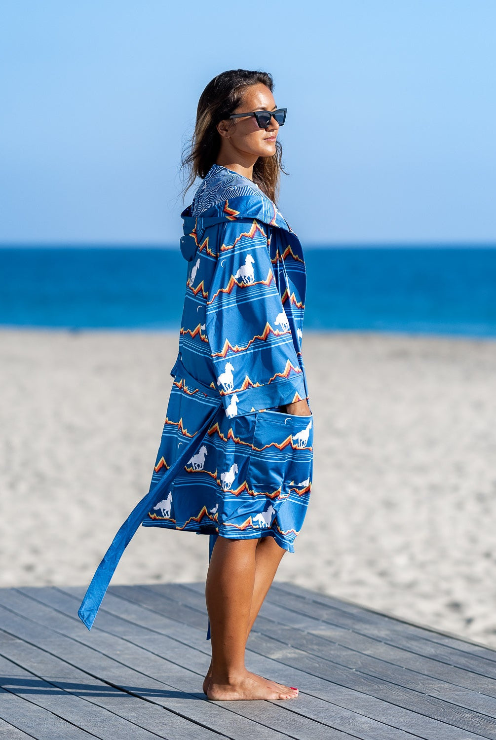 Montucky Cold Snacks: Lounge AnyWear Robe - Plover Robes