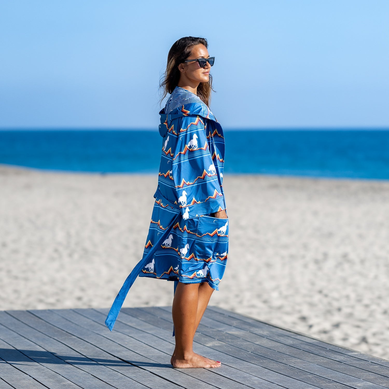 Montucky Cold Snacks: Lounge AnyWear Robe - Plover Robes