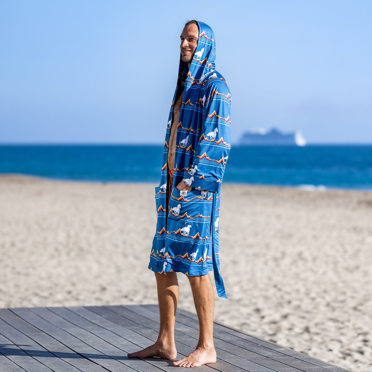 Montucky Cold Snacks: Lounge AnyWear Robe - Plover Robes